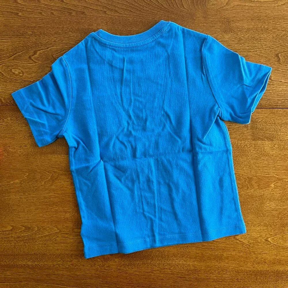Gap blue pocket T-shirt 4T NWT